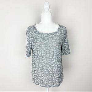 Ann Taylor LOFT Gray Leopard Size Small Short Sleeve Top